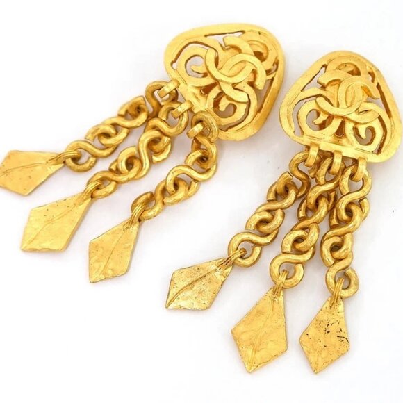 CHANEL CC Logos Fringe Dangle Clip-On Earrings Gold Tone 95P Auth #32662 - Picture 1 of 5